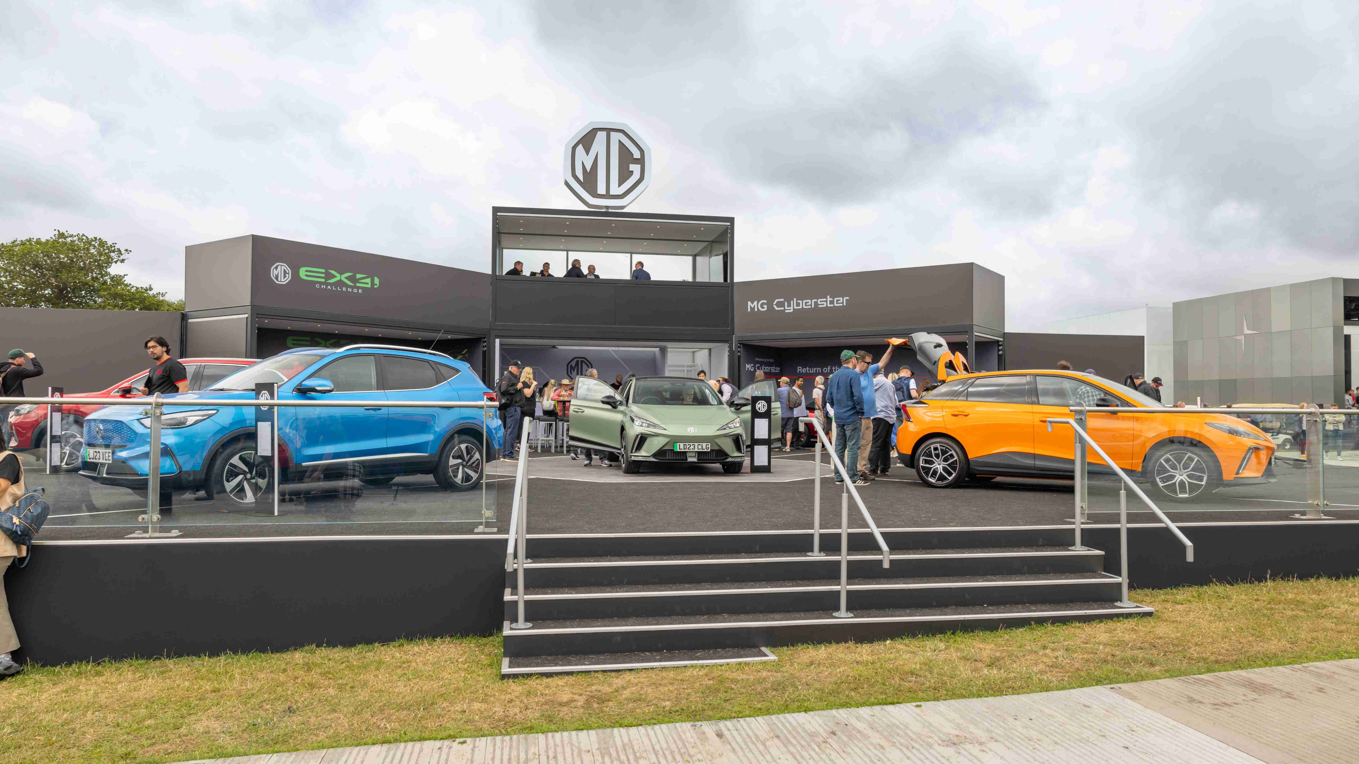 Mg Electrifies Goodwood With Triple Global Debut Al Bawaba
